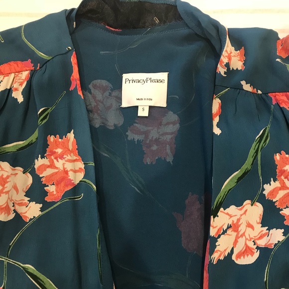 Privacy please floral wrap dress - Picture 3 of 3